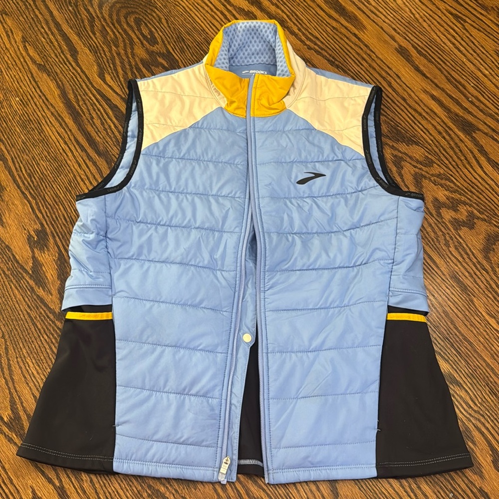 Brooks running vest